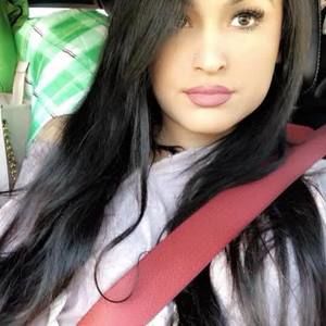 Meet your Posher, Bella